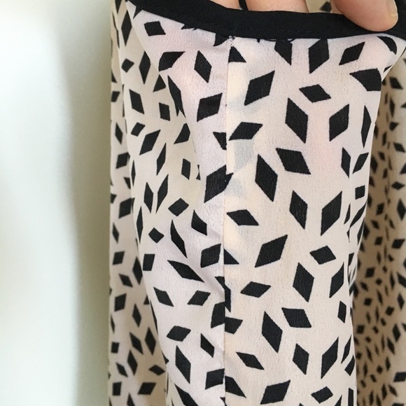 🤑FREE w/ purchase! Diamond Print Camisole - Picture 10 of 16